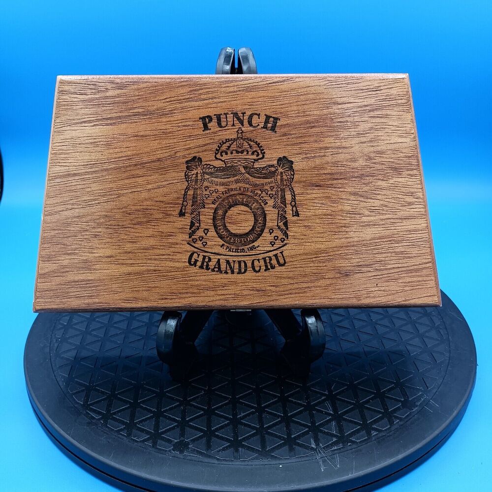 Vintage Punch Grand Cru empty wooden Cigar Box Holds 20 cigars Handmade